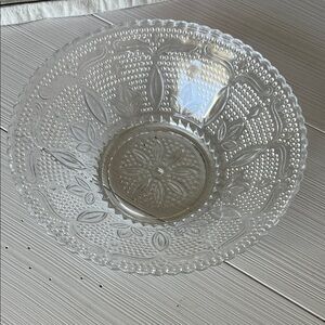 Medium Federal Glass Hertiage Elegant Glass Serving Bowl with scalloped edge
